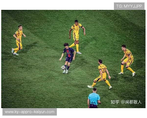 欧冠日程安排：2025赛季欧冠赛事的完整日程与赛季走势